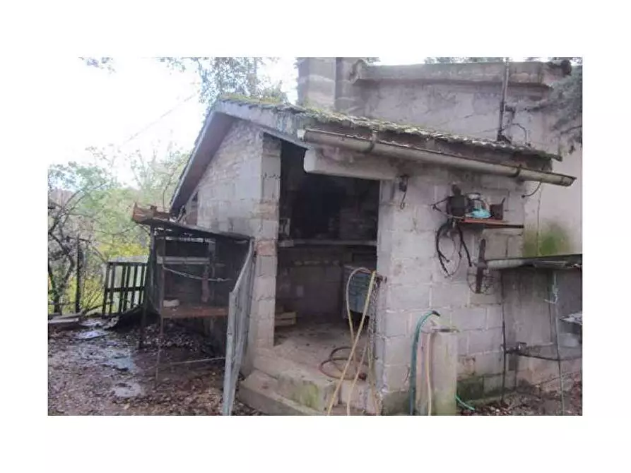 Immagine 11 di Casa bifamiliare in vendita  in Via Ponte della Simonetta 1 a Pergola