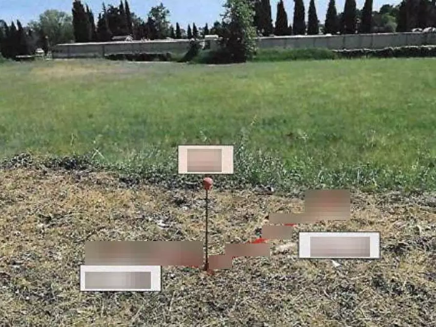 Immagine 16 di Terreno agricolo in vendita  in Via Risara a Montelabbate