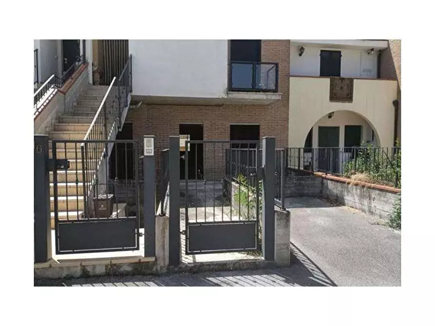 Immagine 1 di Appartamento in vendita  in Via Lago di Garda snc a Pergola