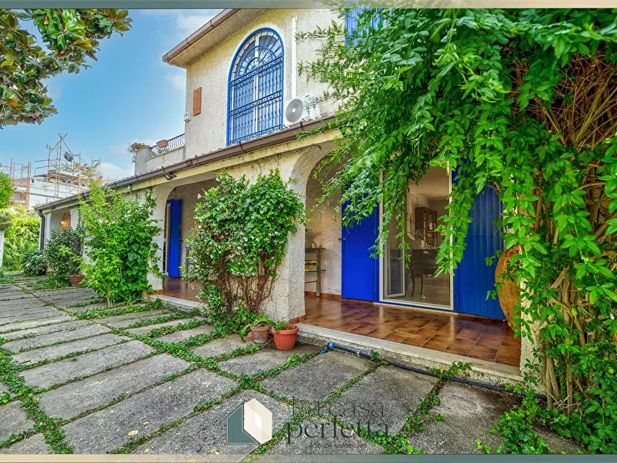 Immagine 51 di Villa in vendita  a Civitavecchia