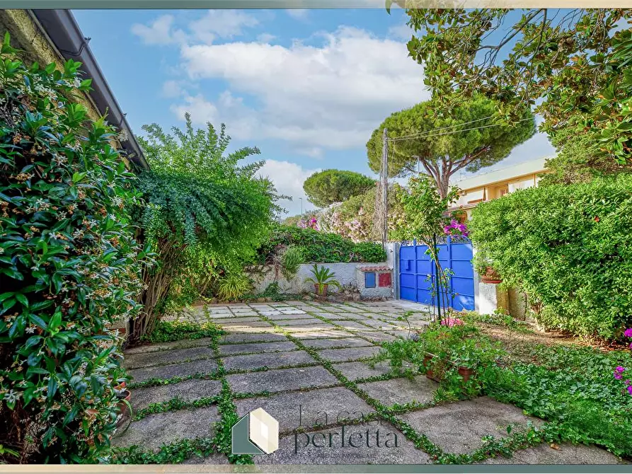 Immagine 52 di Villa in vendita  a Civitavecchia