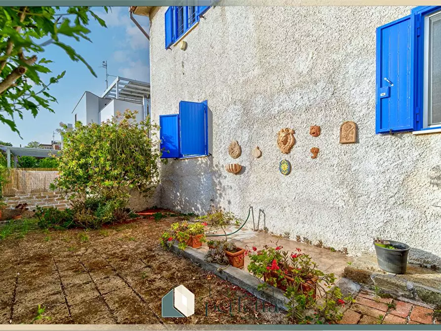 Immagine 59 di Villa in vendita  a Civitavecchia