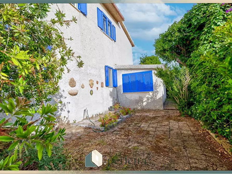 Immagine 60 di Villa in vendita  a Civitavecchia