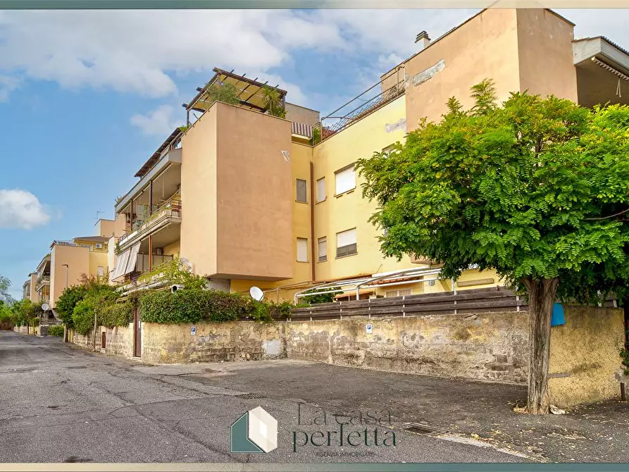 Immagine 21 di Appartamento in vendita  in Via Mantegna 6 a Santa Marinella