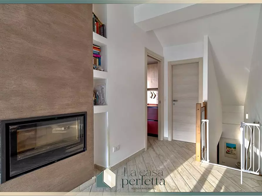 Immagine 8 di Appartamento in vendita  in Via  Braccianese Claudia 20 a Allumiere