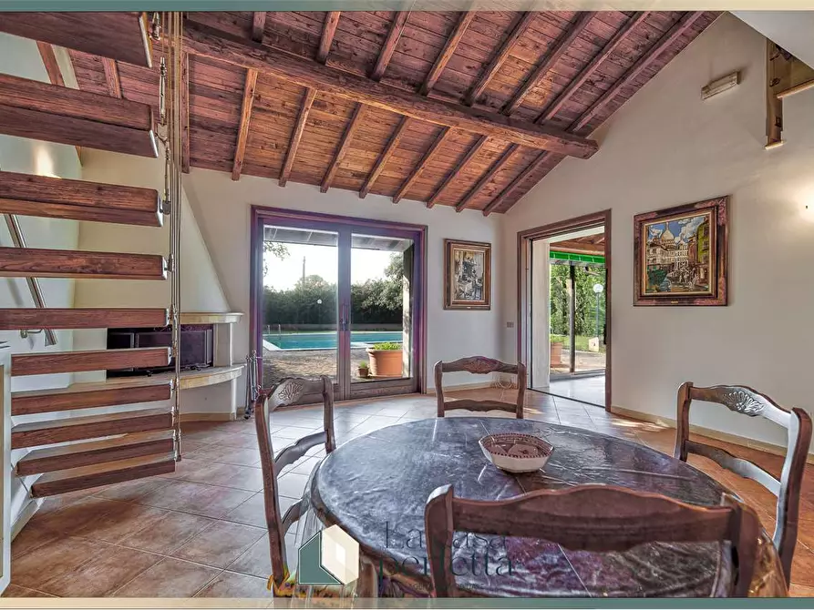 Immagine 5 di Villa in vendita  in Pian di Spille 250 a Tarquinia