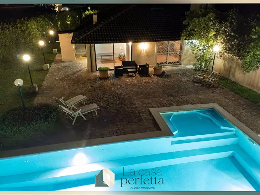 Immagine 1 di Villa in vendita  in Pian di Spille 250 a Tarquinia