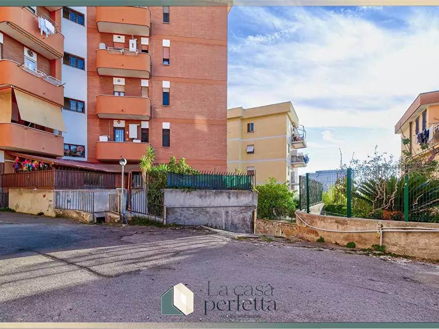 Immagine 3 di Garage in vendita  in Via Berto Barbarani 13/A a Civitavecchia