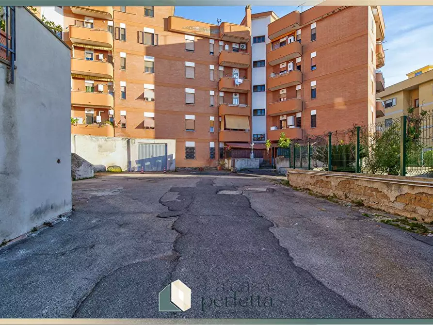 Immagine 9 di Garage in vendita  in Via Berto Barbarani 13/A a Civitavecchia