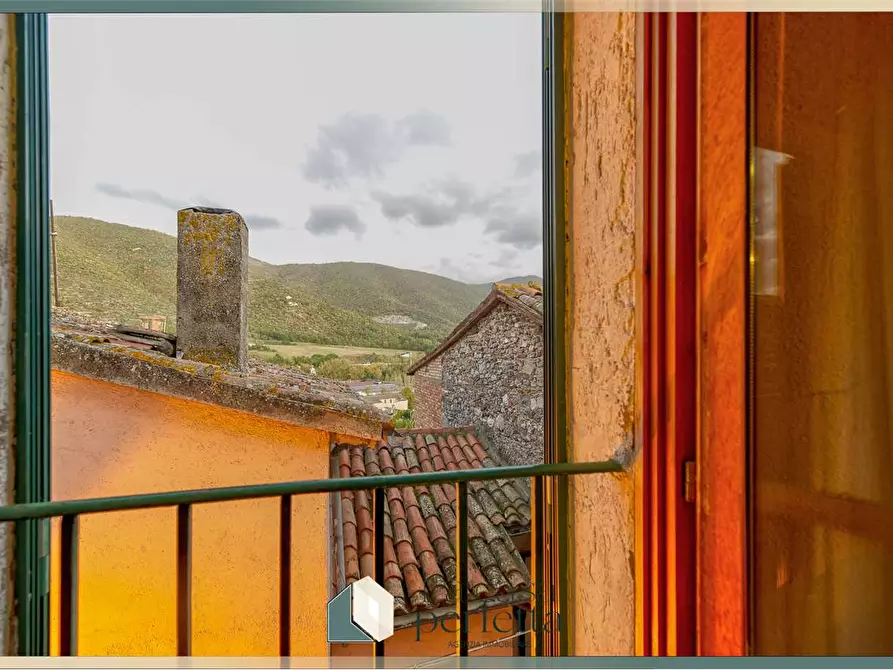 Immagine 10 di Appartamento in vendita  in Via degli Orti 7 a Acquasparta