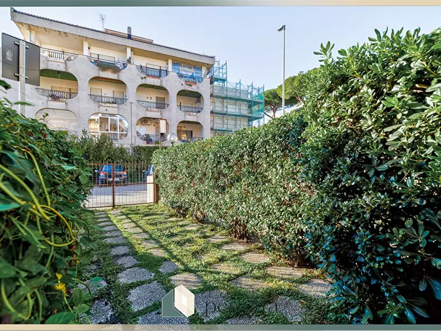 Immagine 24 di Appartamento in vendita  in Via Castelsecco 4 a Santa Marinella