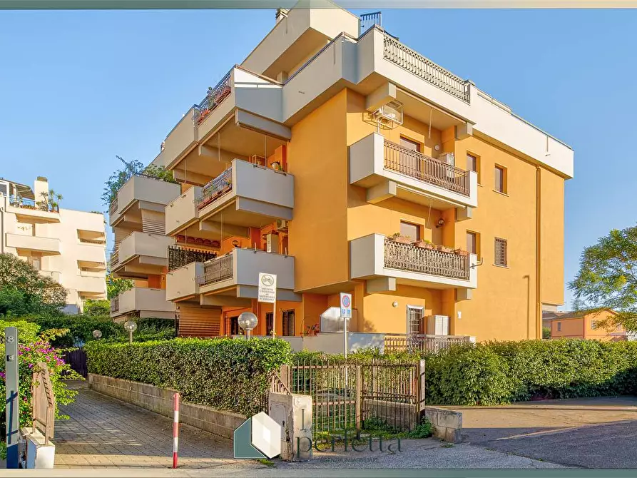 Immagine 1 di Appartamento in vendita  in Via Castelsecco 4 a Santa Marinella