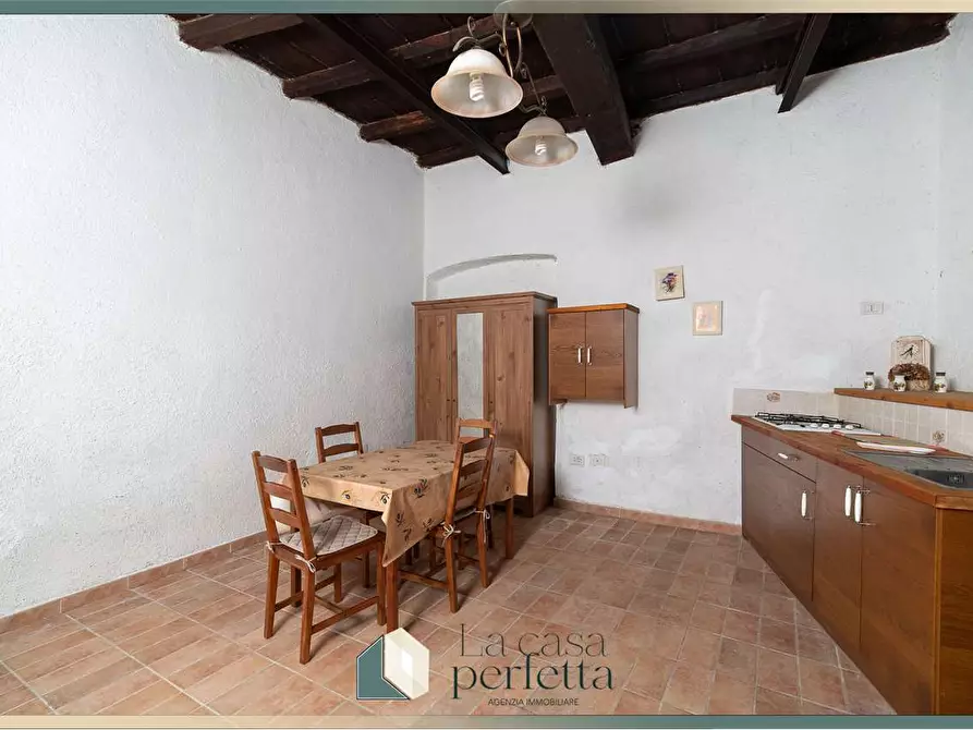 Immagine 8 di Magazzino in vendita  in Via Giorgina 81 a Blera