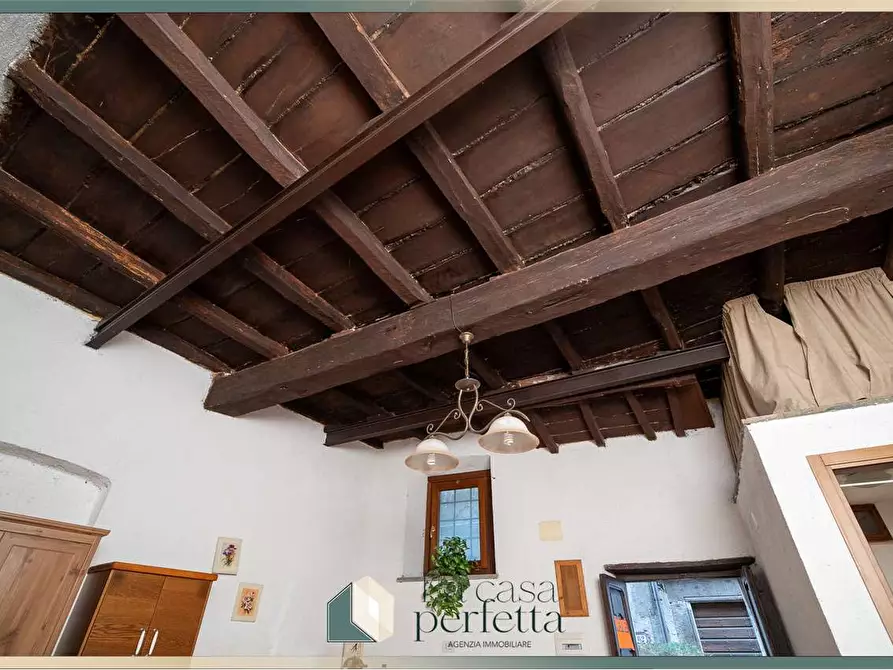 Immagine 12 di Magazzino in vendita  in Via Giorgina 81 a Blera