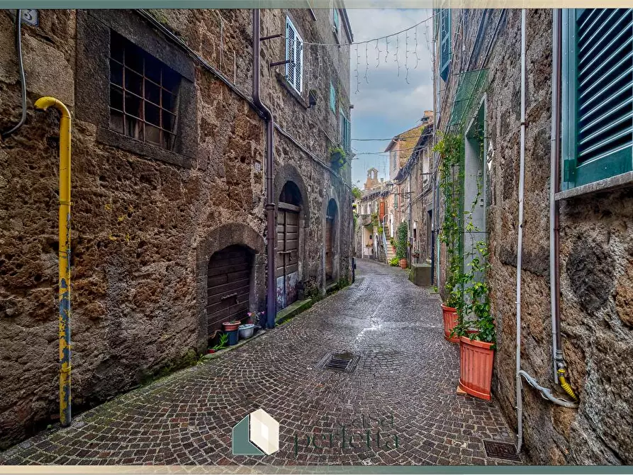 Immagine 19 di Magazzino in vendita  in Via Giorgina 81 a Blera