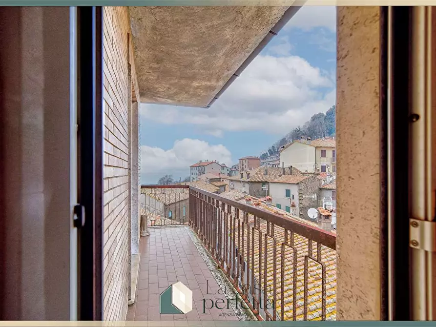 Immagine 26 di Appartamento in vendita  in Via San Pietro  10 a Allumiere