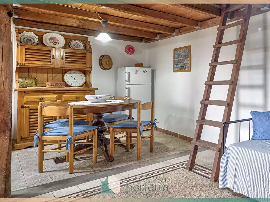 Immagine 9 di Appartamento in vendita  in Via Del Giglio 17 a Villa San Giovanni In Tuscia