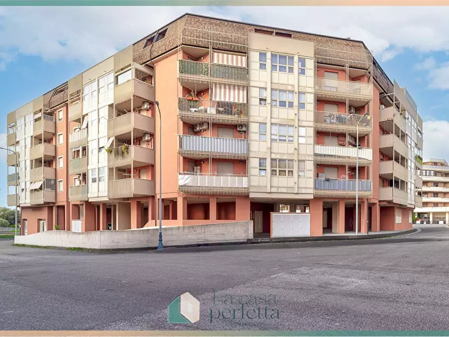 Immagine 2 di Appartamento in vendita  in Via G. Battista Falda 3/D a Civitavecchia