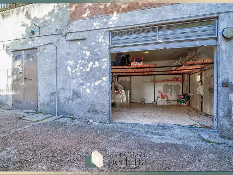 Immagine 6 di Garage in vendita  in Via Berto Barbarani 13/A a Civitavecchia