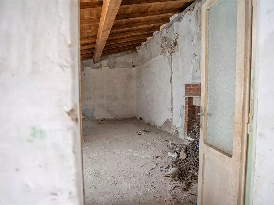 Immagine 17 di Appartamento in vendita  in Via del Fico 17 a Tolfa