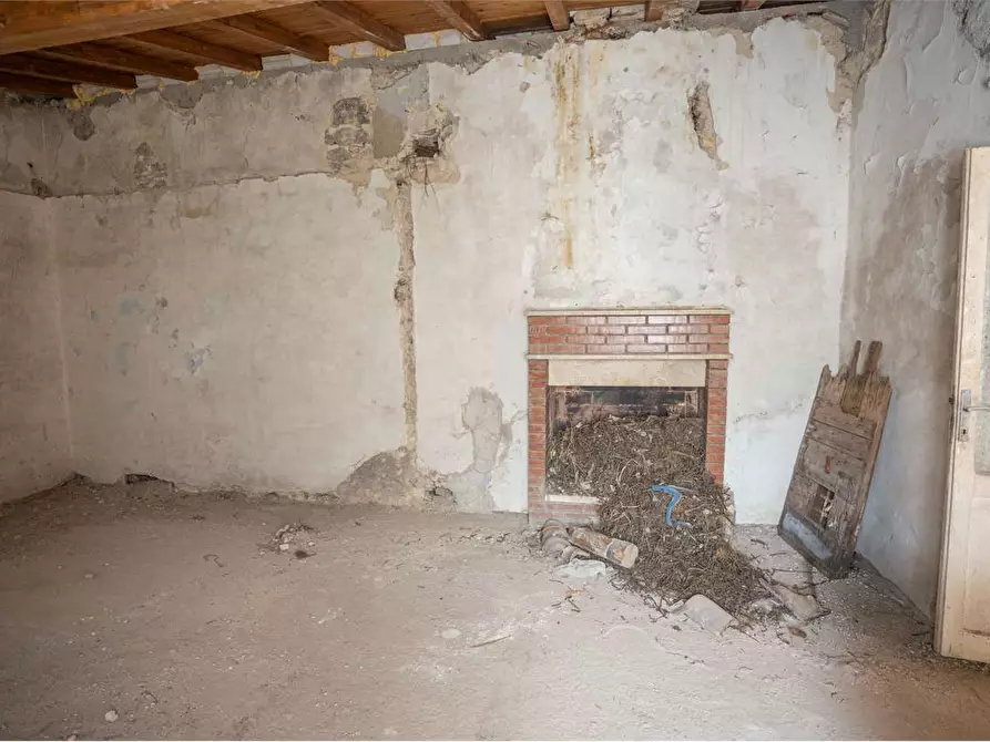 Immagine 18 di Appartamento in vendita  in Via del Fico 17 a Tolfa