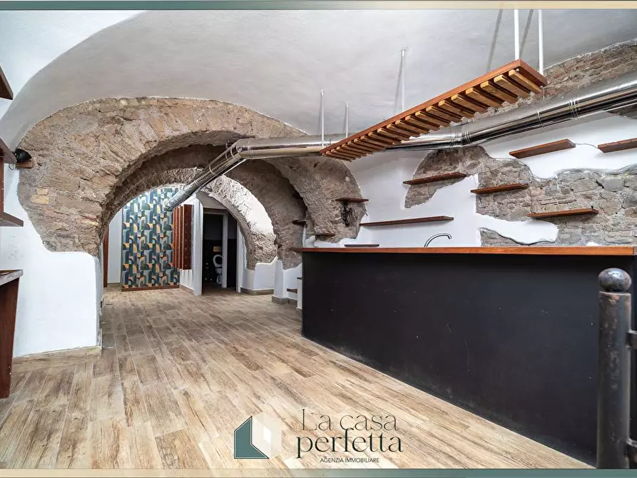 Immagine 2 di Negozio in vendita  in Vicolo Dell'Arco  5 a Civitavecchia