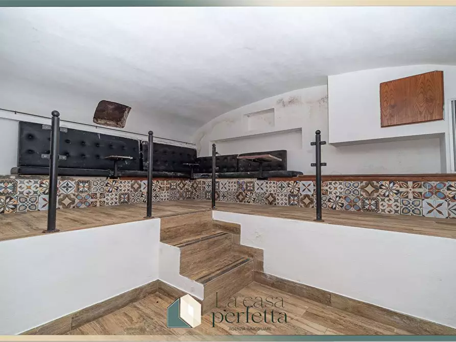 Immagine 4 di Negozio in vendita  in Vicolo Dell'Arco  5 a Civitavecchia