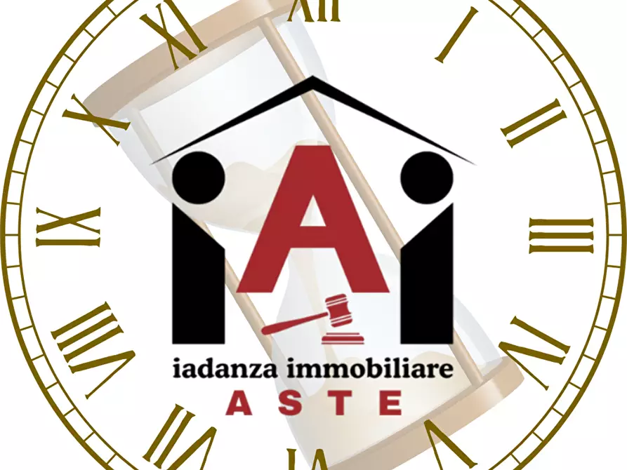Immagine 19 di Appartamento in vendita  a Taranto