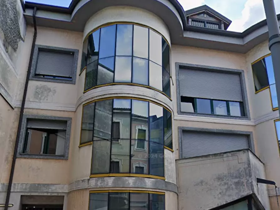 Immagine 4 di Appartamento in vendita  in Via Camillo Benso Conte di Cavour 46 46 a Cesano Maderno