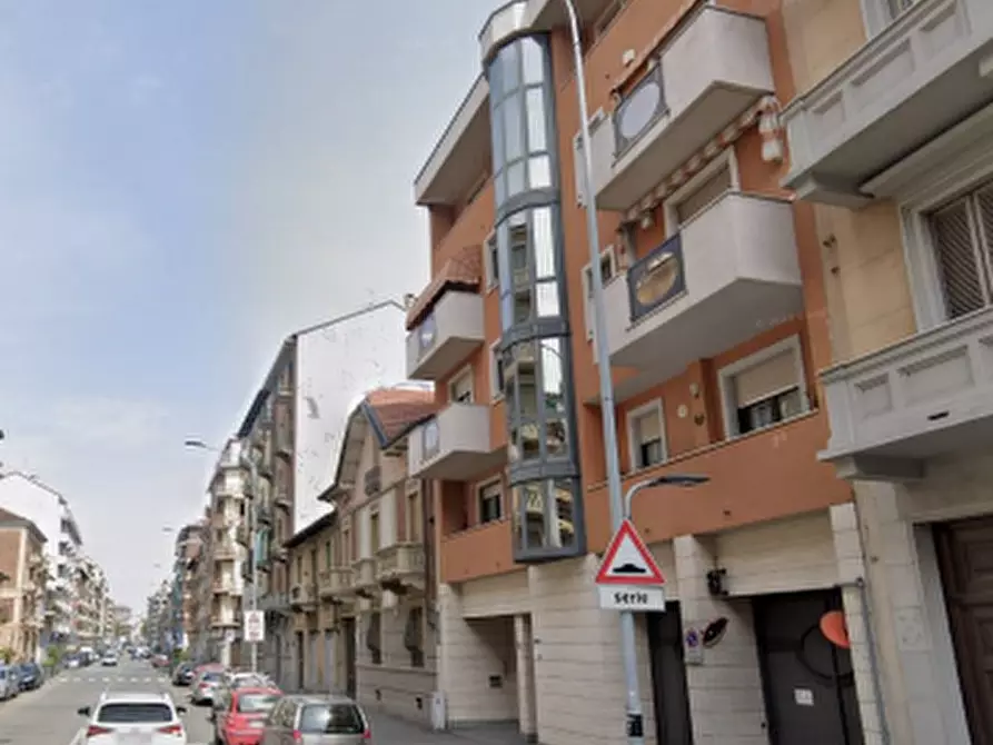 Immagine 5 di Appartamento in vendita  in Via MARTORELLI RENATO a Torino