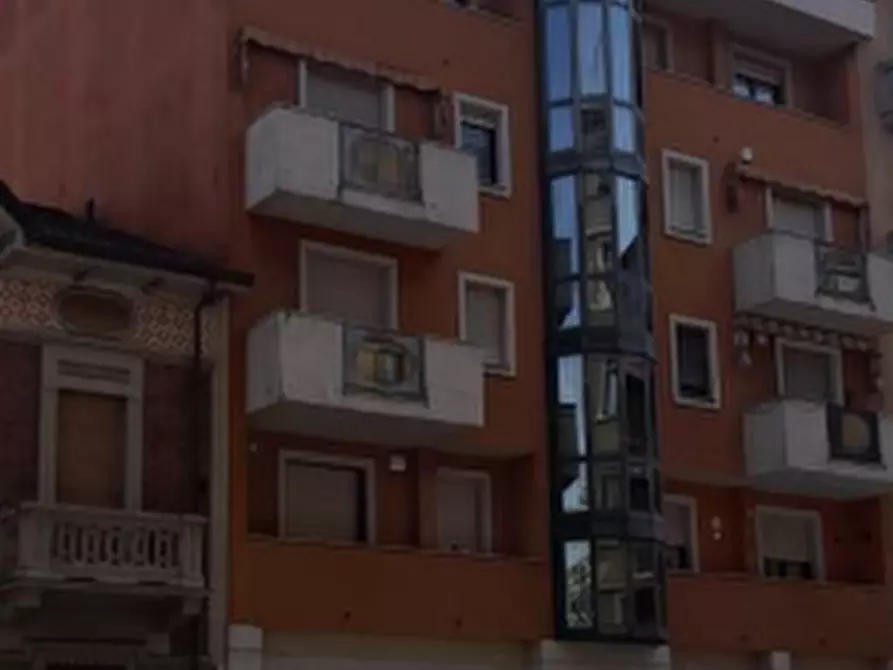 Immagine 2 di Appartamento in vendita  in Via MARTORELLI RENATO a Torino