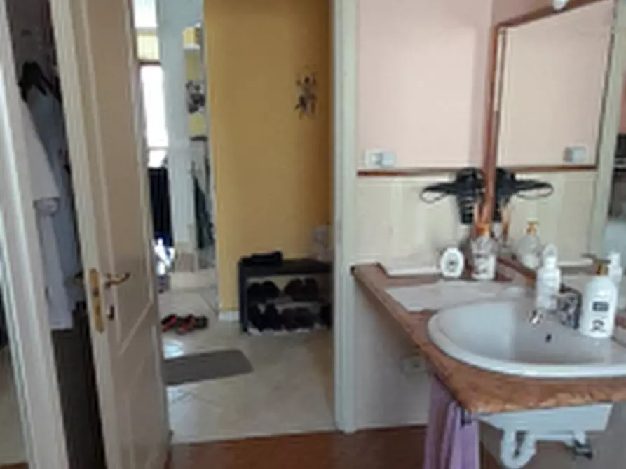 Immagine 14 di Appartamento in vendita  in Via MARTORELLI RENATO a Torino