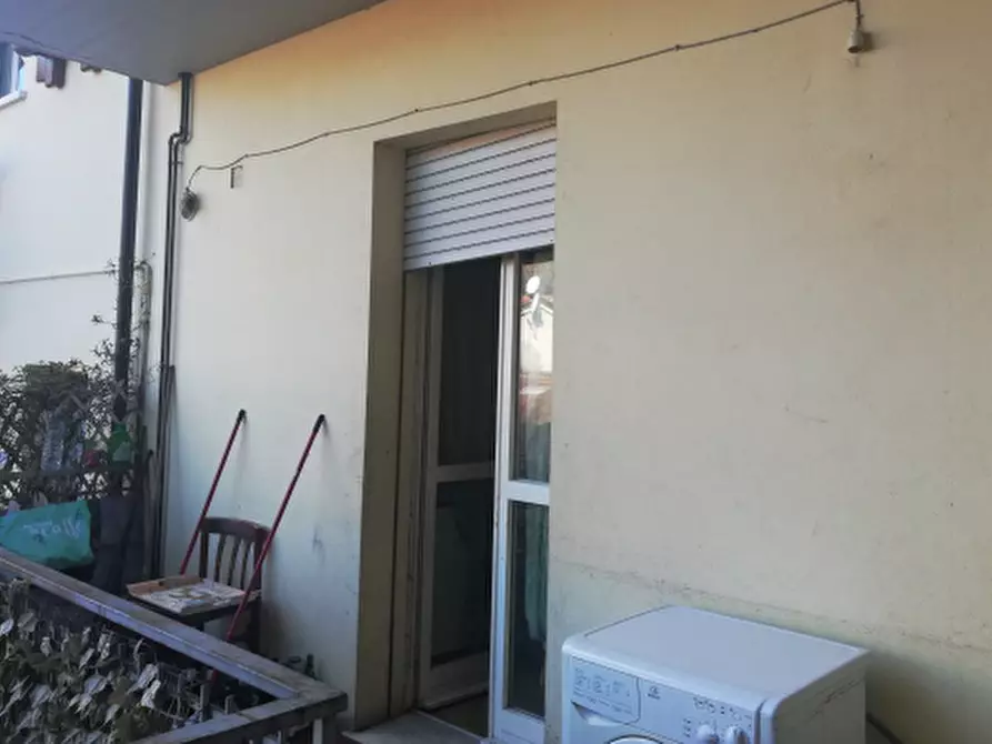 Immagine 2 di Appartamento in vendita  a Ravenna