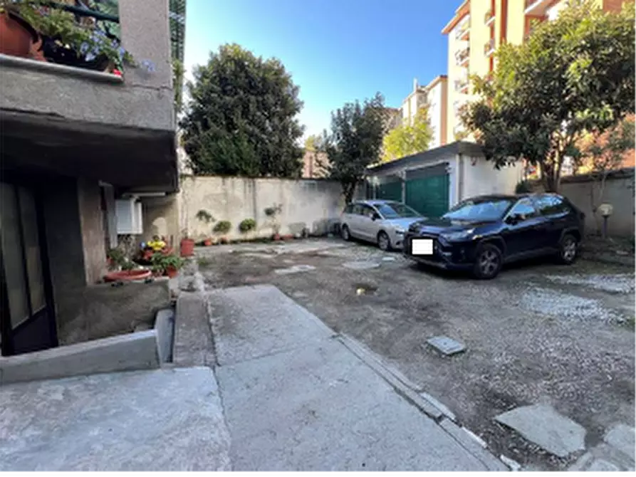 Immagine 6 di Appartamento in vendita  in Via Cassano d'Adda 16 a Milano