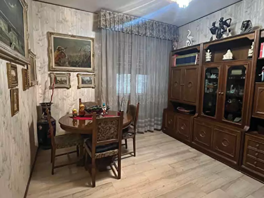 Immagine 8 di Appartamento in vendita  in Via Fratelli Rosselli 25 a Milano