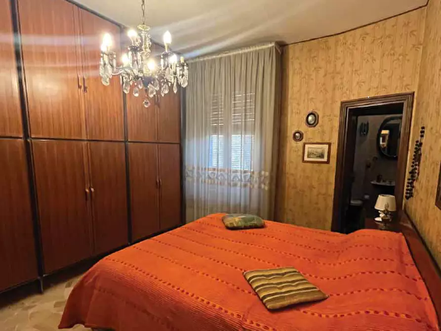 Immagine 9 di Appartamento in vendita  in Via Fratelli Rosselli 25 a Milano