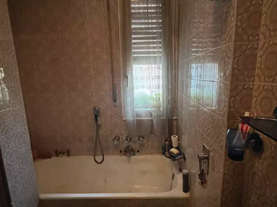 Immagine 11 di Appartamento in vendita  in Via Fratelli Rosselli 25 a Milano