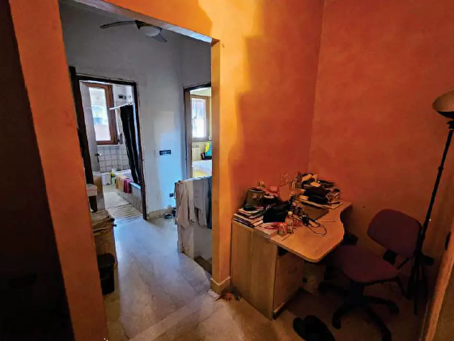 Immagine 15 di Appartamento in vendita  a Varese