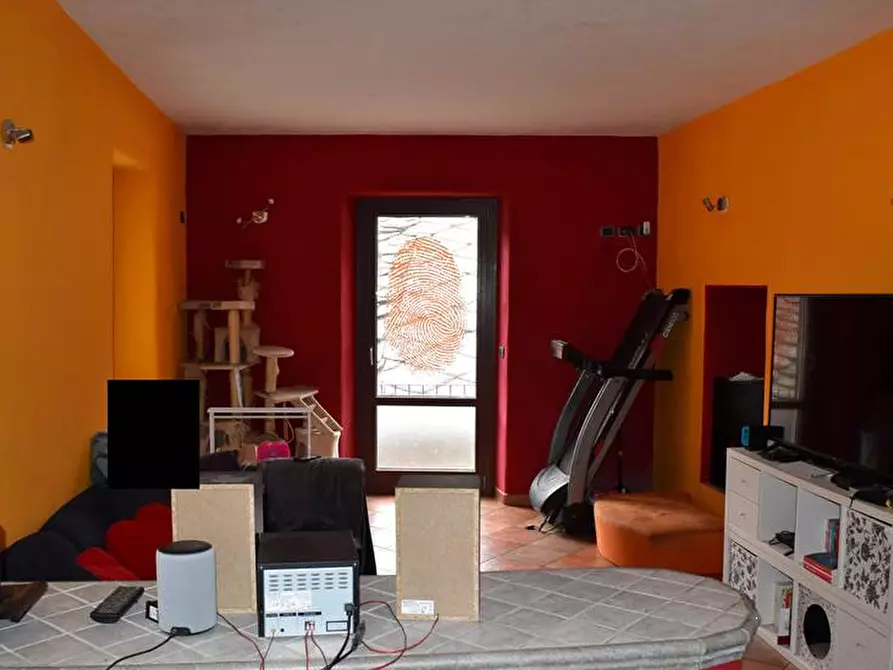 Immagine 3 di Appartamento in vendita  in Via Via Artifizi 12 a Verres