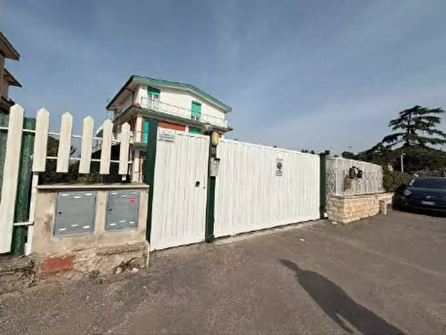 Immagine 4 di Appartamento in vendita  in Via di vermicino 186 a Roma