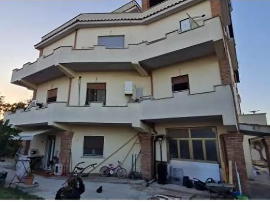 Immagine 4 di Appartamento in vendita  in Via Pavia 160 a Ardea