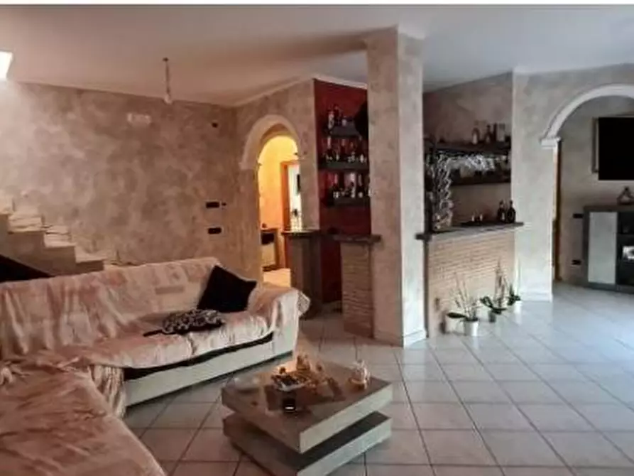 Immagine 5 di Appartamento in vendita  in Via Pavia 160 a Ardea