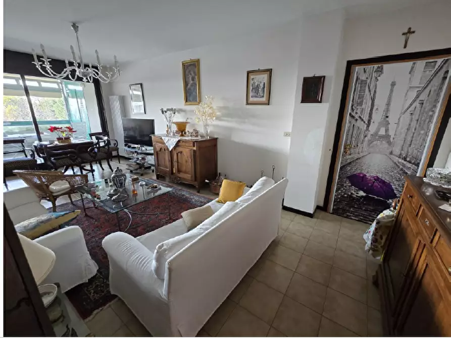 Immagine 9 di Appartamento in vendita  in Via Emilio Salgari  461 a Genova