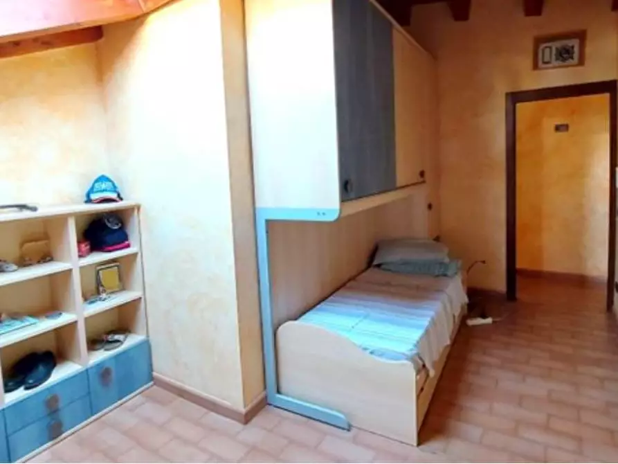 Immagine 12 di Quadrilocale in vendita  a Genova