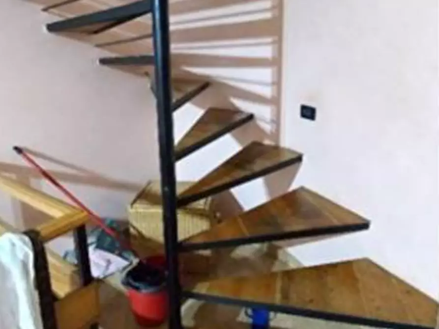 Immagine 13 di Quadrilocale in vendita  a Genova