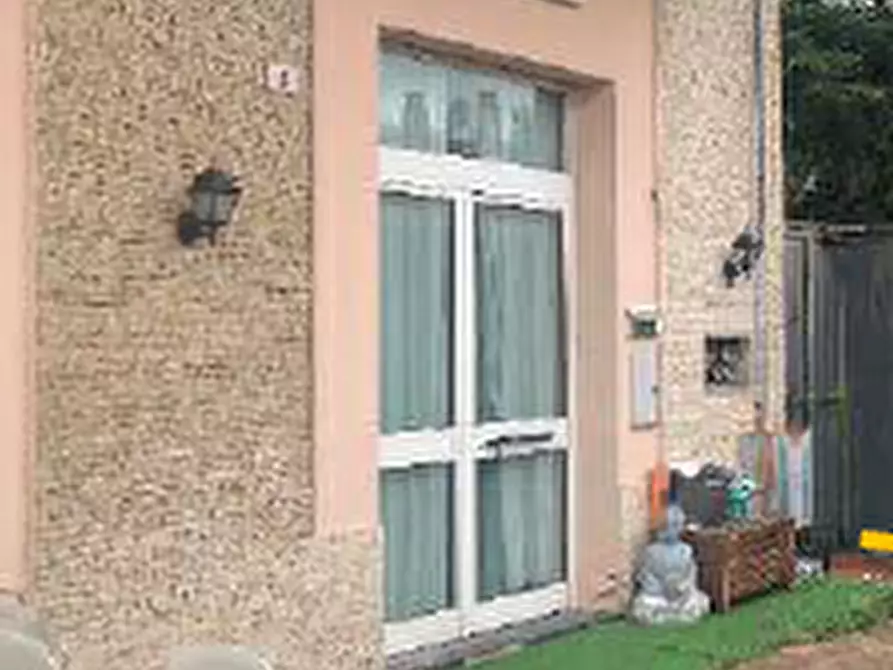 Immagine 5 di Appartamento in vendita  in Via Stefano Castagnola 12 a Genova