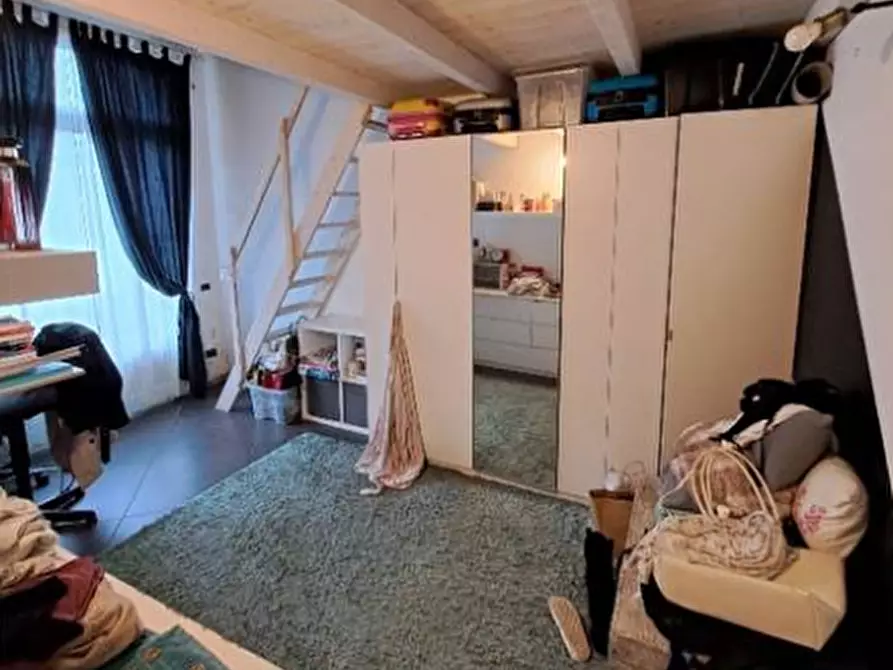 Immagine 10 di Appartamento in vendita  in Via Stefano Castagnola 12 a Genova