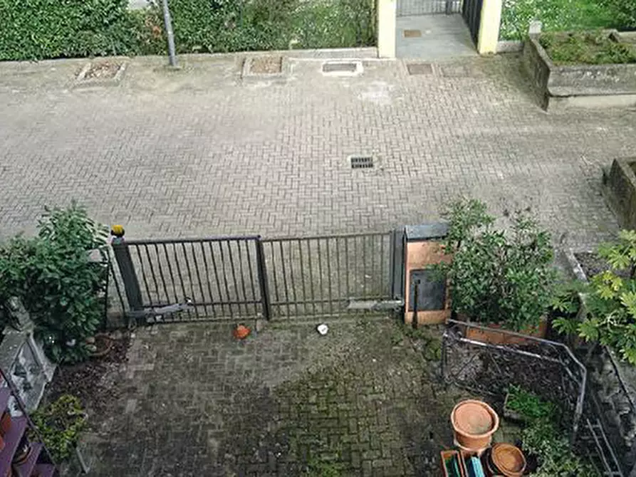 Immagine 12 di Quadrilocale in vendita  in Via San Rocco a Zeccone