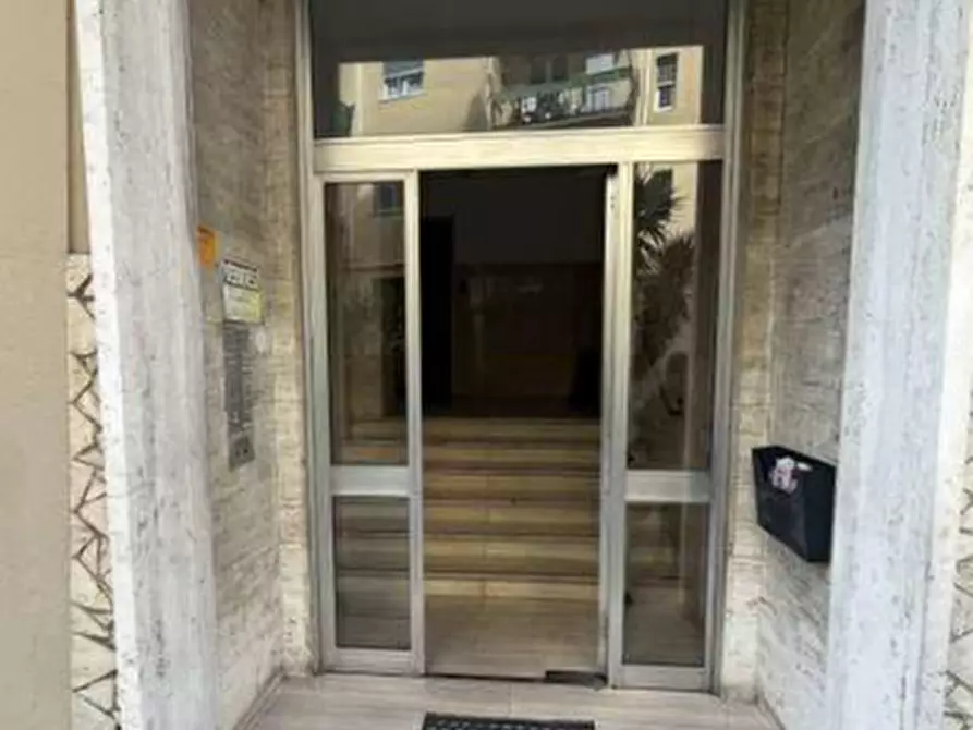 Immagine 5 di Appartamento in vendita  in Via Bordighera 11 a Genova