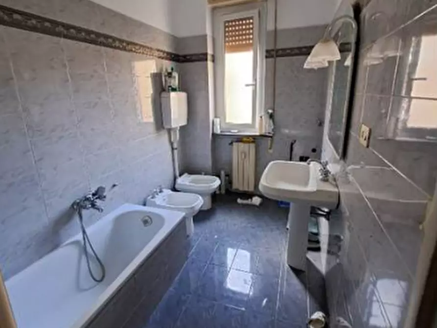 Immagine 11 di Appartamento in vendita  in Via Bordighera 11 a Genova